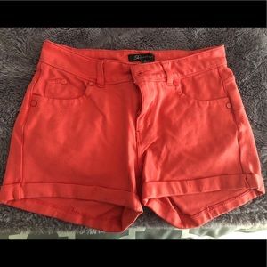 🚨SOLD🚨Coral Shorts